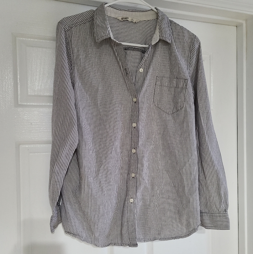 ❄B1G2 ❄ Old Navy button up